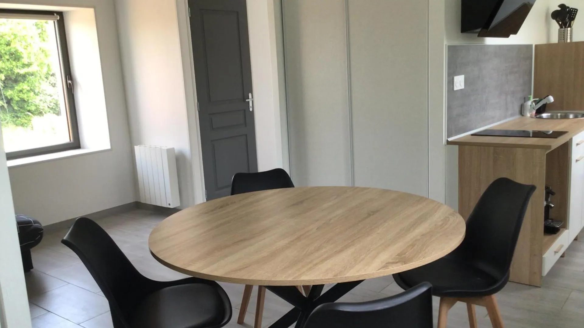 Maison A La Campagne, Proche De Guingamp Ploumagoar 0*,  Γαλλία